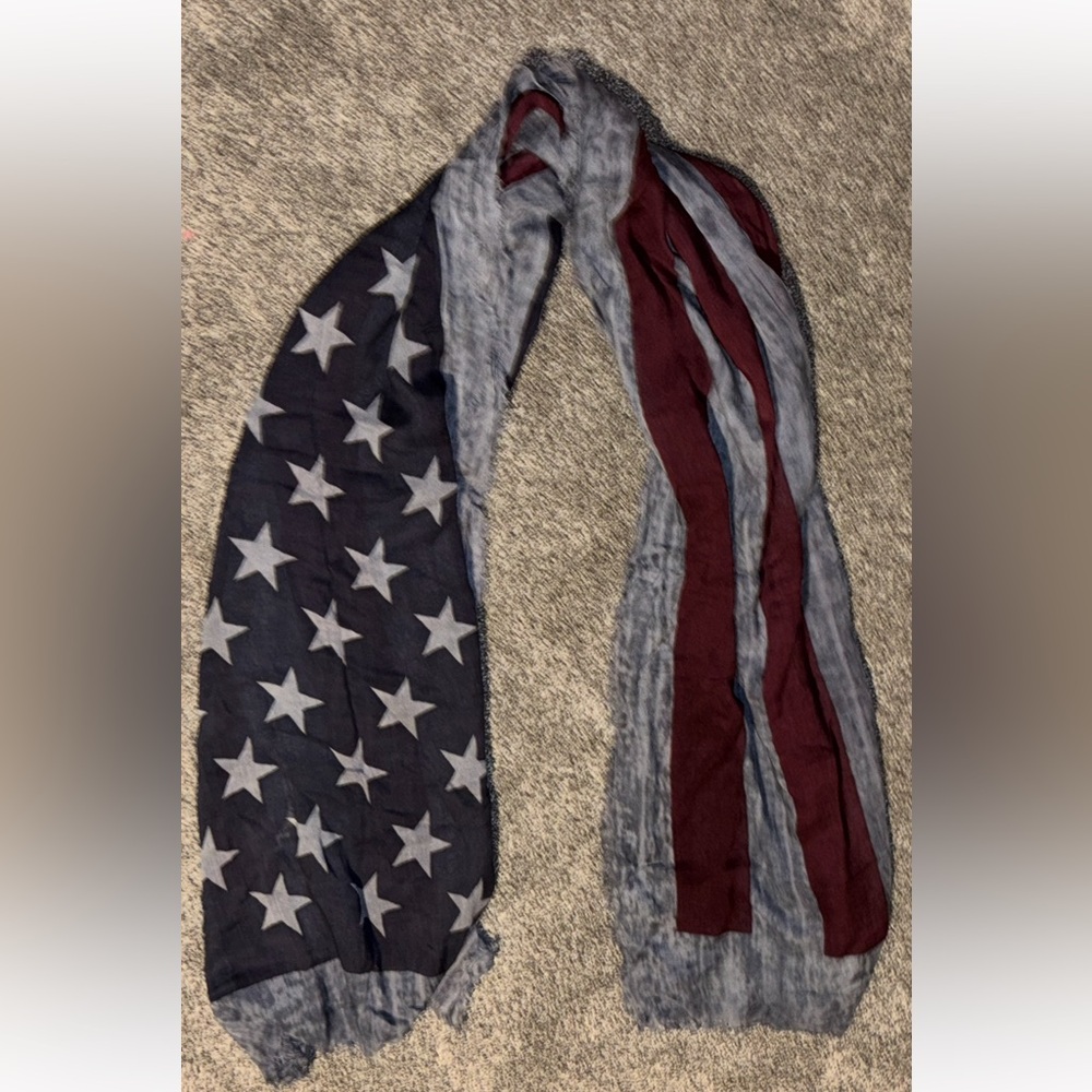 American Flag Scarf | Old Navy | One Size Fits All |
Worn Once | - Picture 6 of 7